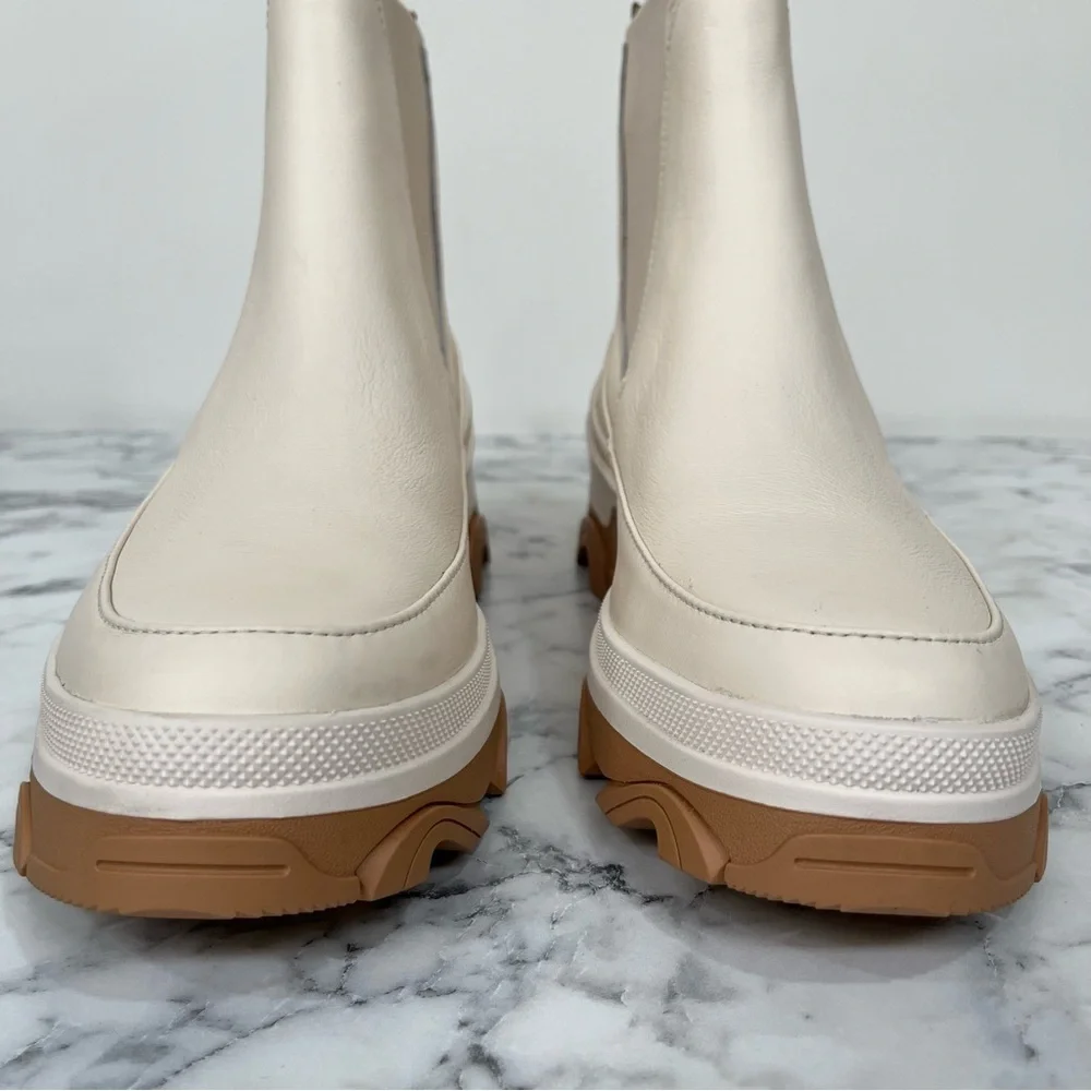 Sorel this bold